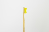 LA ECOTUCA CEPILLO BAMBU ADULTO -SUAVE- AMARILLO E - imagen 2